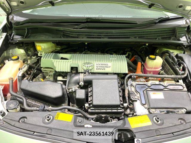 Toyota PRIUS 2014-02 8526665-18