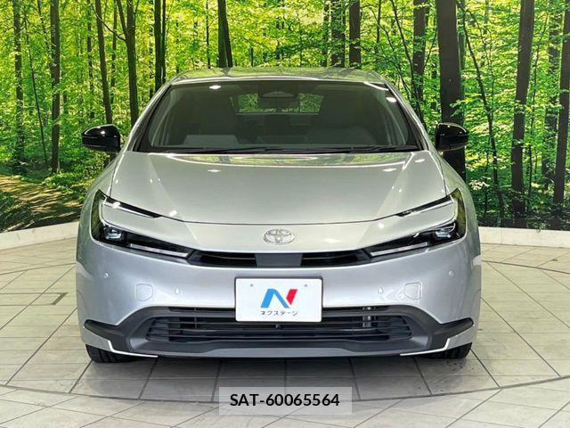 Toyota PRIUS 2023-09 8526615-13