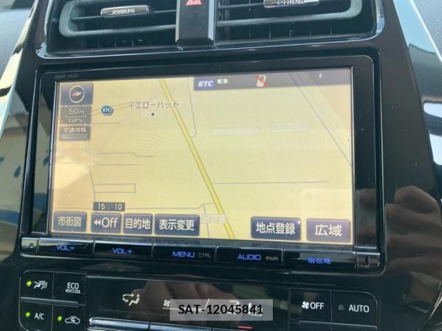 Toyota PRIUS 2017-02 8526656-17