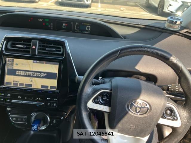 Toyota PRIUS 2017-02 8526656-19