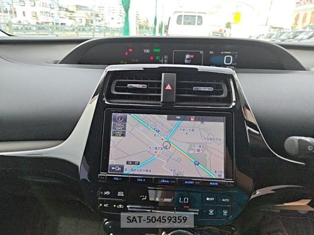 Toyota PRIUS 2017-09 8526631-12
