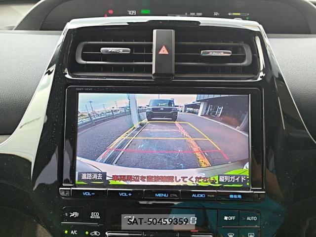 Toyota PRIUS 2017-09 8526631-13