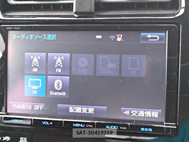 Toyota PRIUS 2017-09 8526631-14