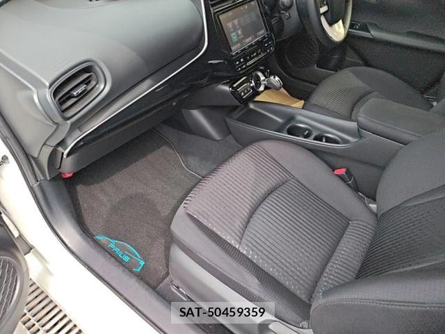 Toyota PRIUS 2017-09 8526631-18