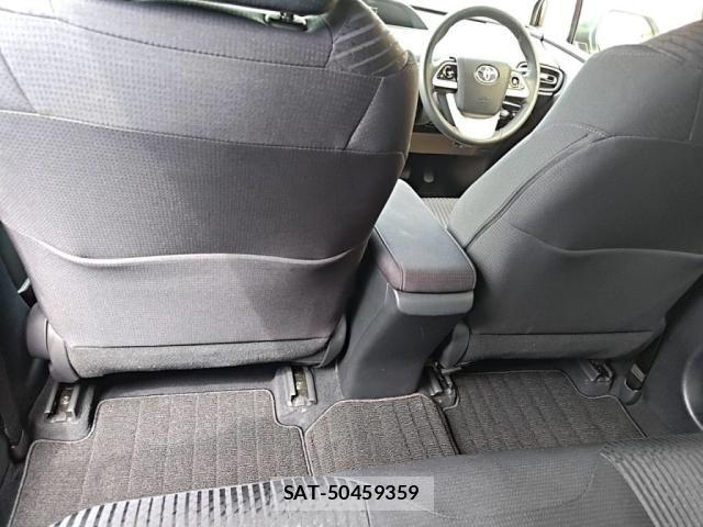 Toyota PRIUS 2017-09 8526631-22