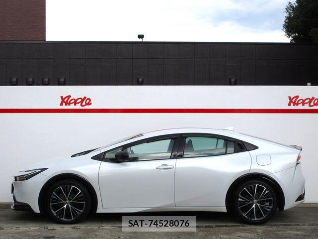 Toyota PRIUS 2023-05 8526612-12