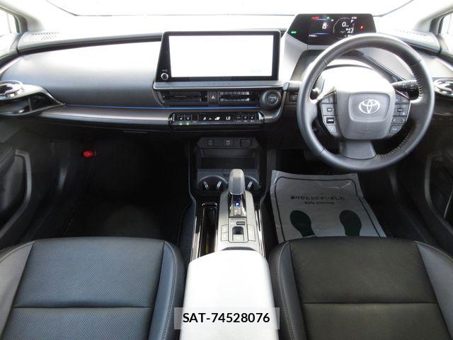 Toyota PRIUS 2023-05 8526612-1