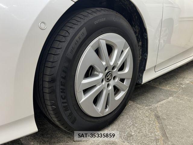 Toyota PRIUS 2018-01 8526648-10