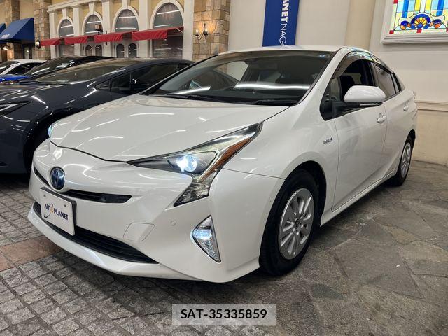 Toyota PRIUS 2018-01 8526648-8