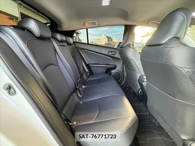 Toyota PRIUS 2016-06 8526655-17