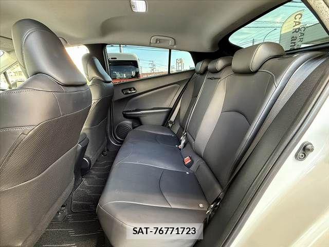 Toyota PRIUS 2016-06 8526655-18