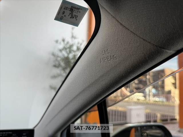 Toyota PRIUS 2016-06 8526655-25