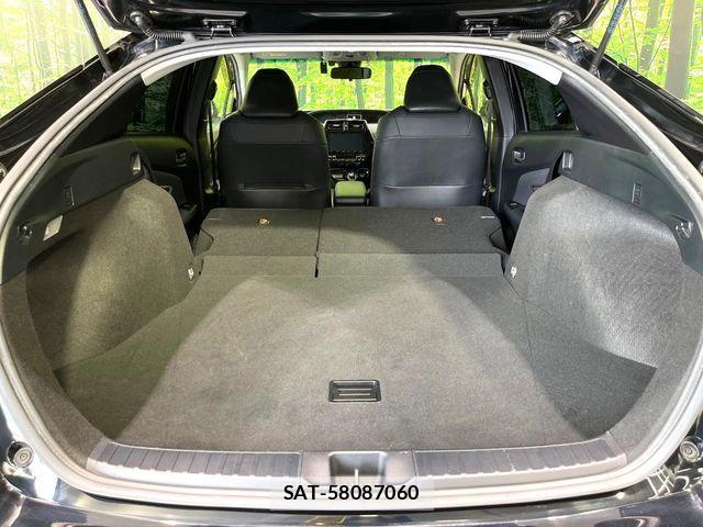 Toyota PRIUS 2019-11 8526619-9