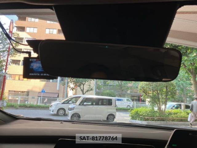 Toyota PRIUS 2023-03 8526621-18