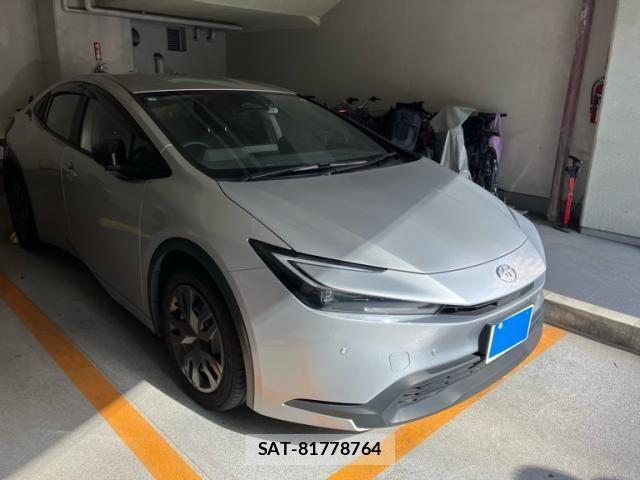 Toyota PRIUS 2023-03 8526621-2