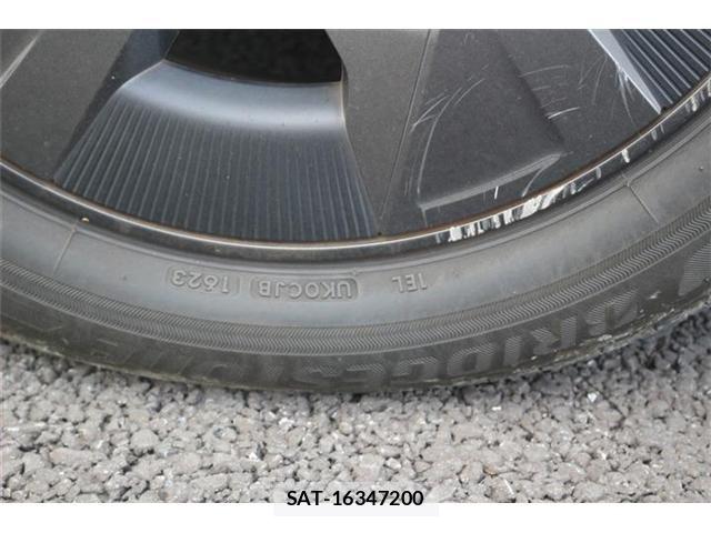 Toyota PRIUS 2023-06 8526613-22