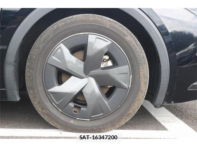 Toyota PRIUS 2023-06 8526613-27