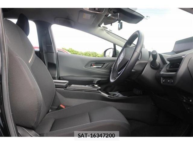 Toyota PRIUS 2023-06 8526613-29