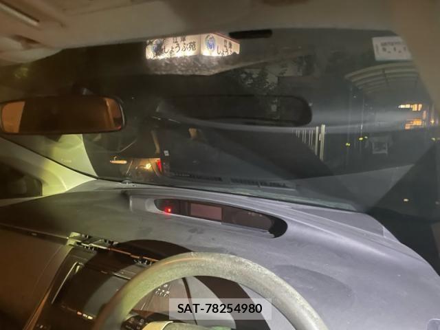 Toyota PRIUS 2009-10 8526680-21