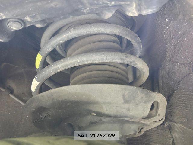Toyota PRIUS 2016-04 8526632-19