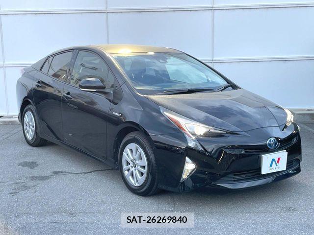 Toyota PRIUS 2017-03 8526633-15