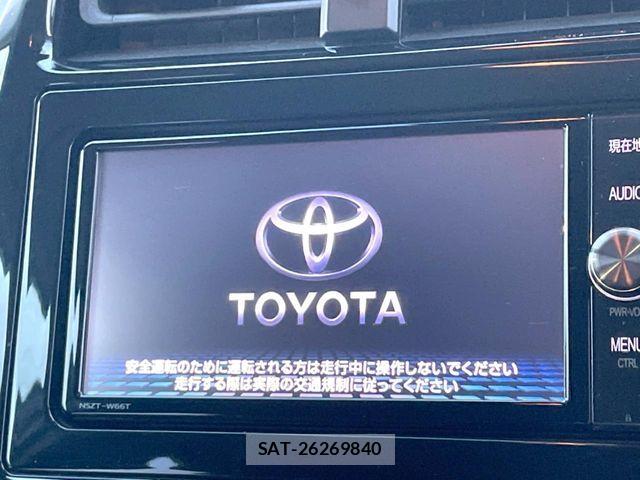 Toyota PRIUS 2017-03 8526633-2