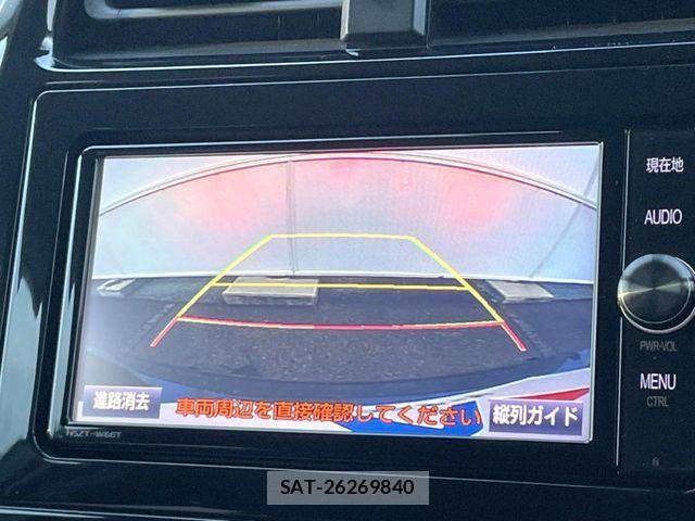 Toyota PRIUS 2017-03 8526633-3