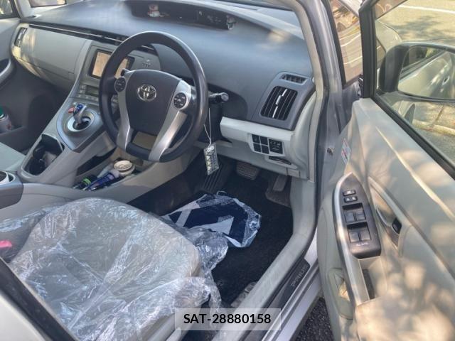 Toyota PRIUS 2012-03 8526686-16