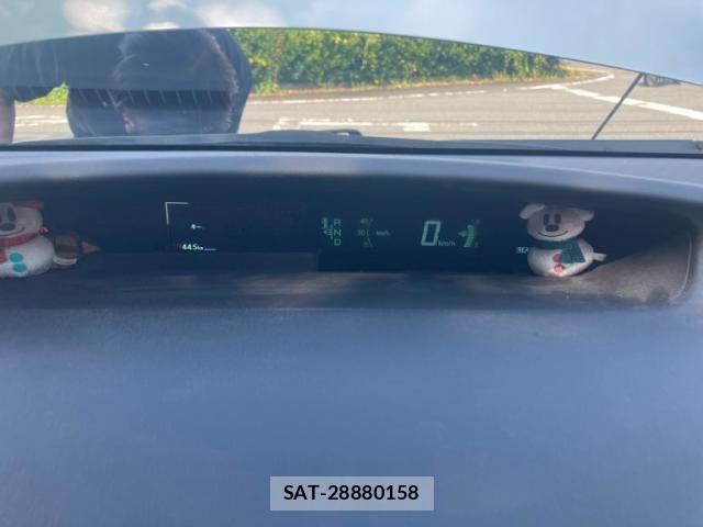 Toyota PRIUS 2012-03 8526686-24