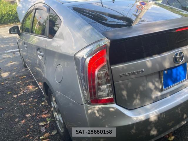 Toyota PRIUS 2012-03 8526686-7