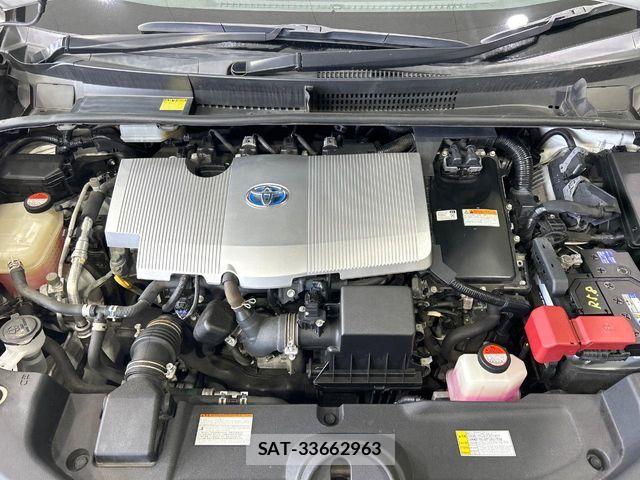 Toyota PRIUS 2016-02 8526649-17