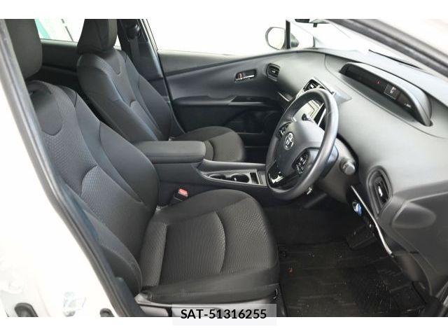 Toyota PRIUS 2021-04 8526634-9
