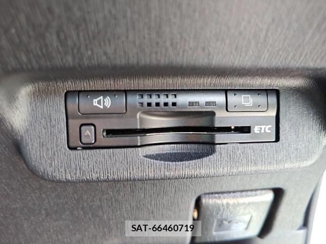 Toyota PRIUS 2012-03 8526654-14