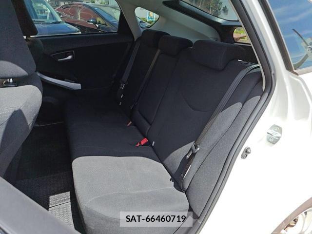 Toyota PRIUS 2012-03 8526654-22