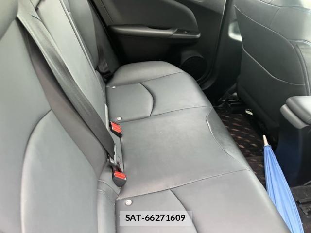 Toyota PRIUS 2016-06 8526664-12