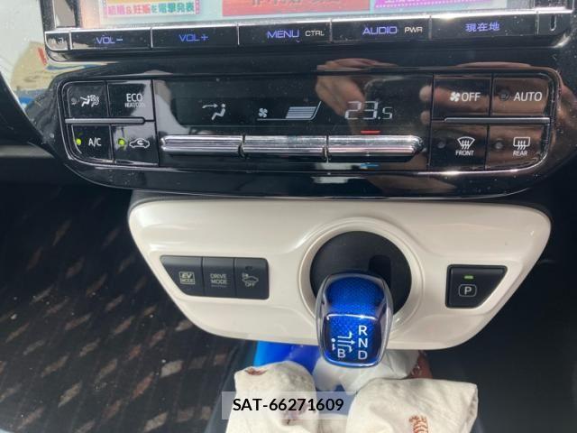 Toyota PRIUS 2016-06 8526664-26