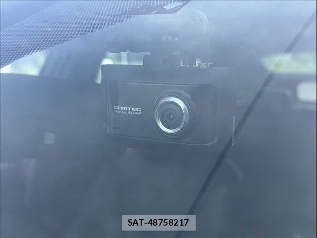 Toyota PRIUS 2020-02 8526638-17