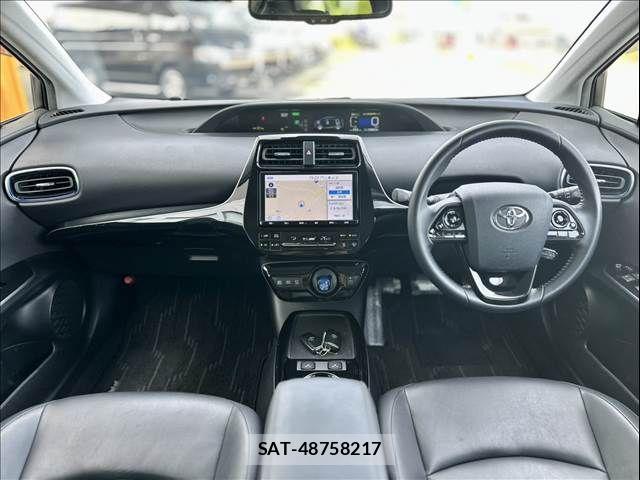 Toyota PRIUS 2020-02 8526638-1