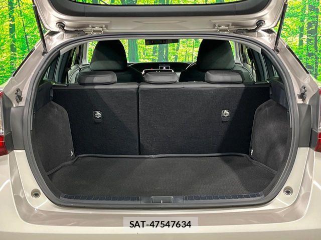 Toyota PRIUS 2019-08 8526645-9