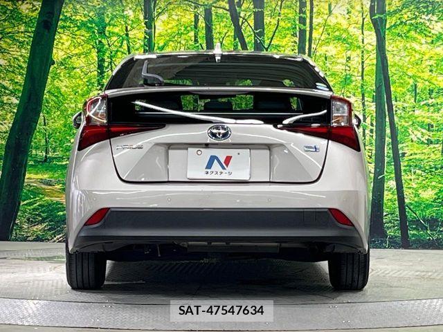 Toyota PRIUS 2019-08 8526645-14