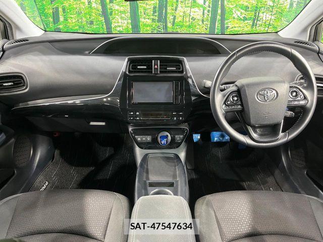 Toyota PRIUS 2019-08 8526645-1