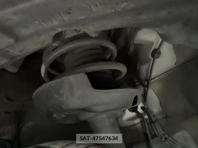 Toyota PRIUS 2019-08 8526645-19