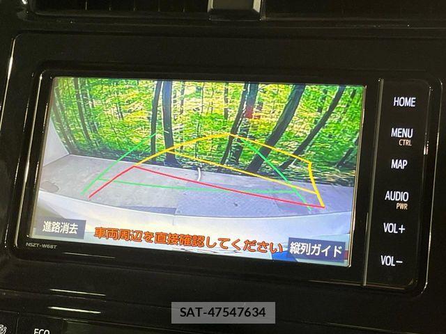 Toyota PRIUS 2019-08 8526645-3