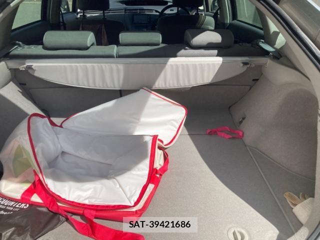 Toyota PRIUS 2012-01 8526673-11