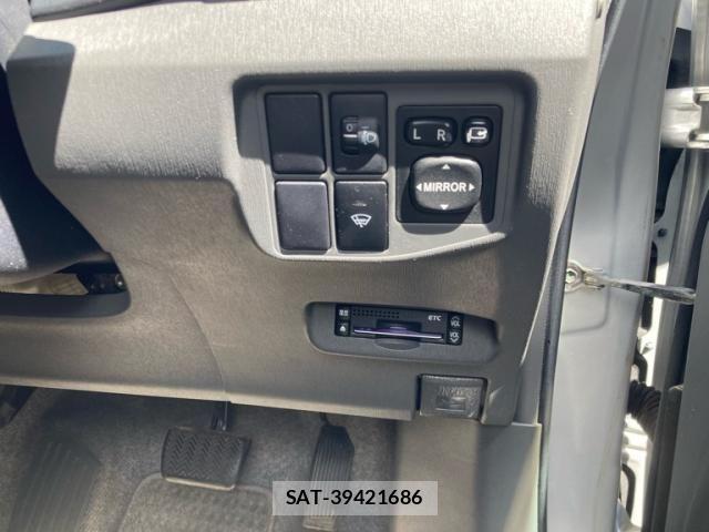 Toyota PRIUS 2012-01 8526673-16