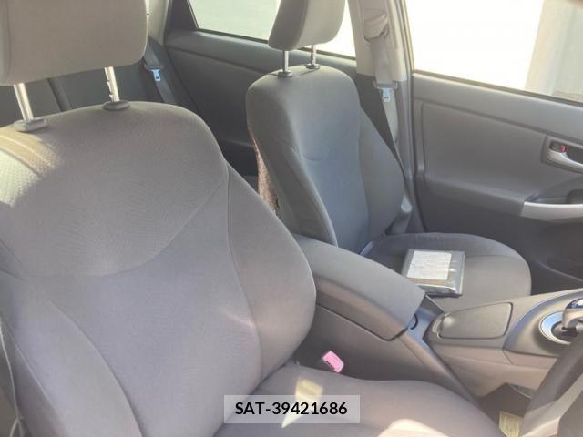 Toyota PRIUS 2012-01 8526673-5