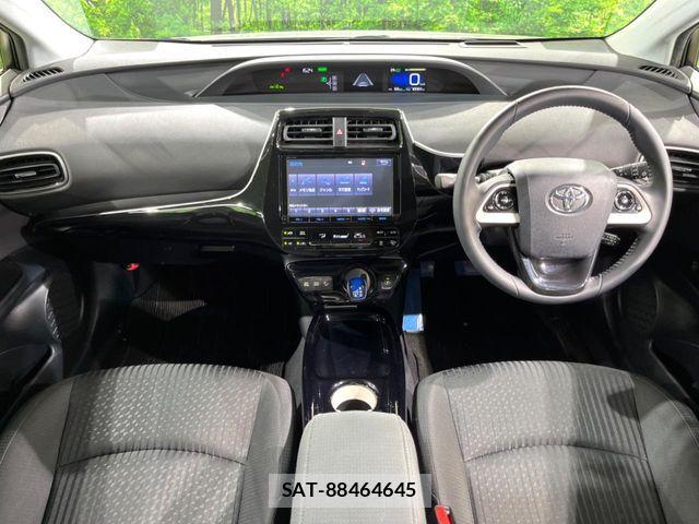 Toyota PRIUS 2016-07 8526653-1