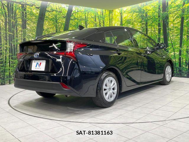 Toyota PRIUS 2019-11 8526635-16