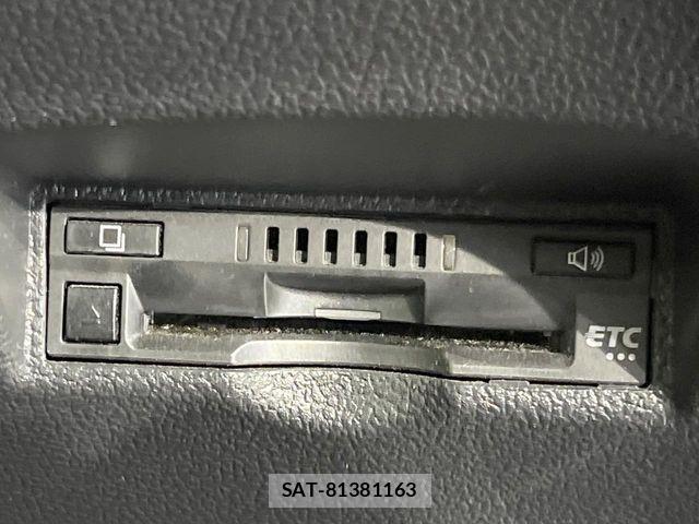 Toyota PRIUS 2019-11 8526635-6