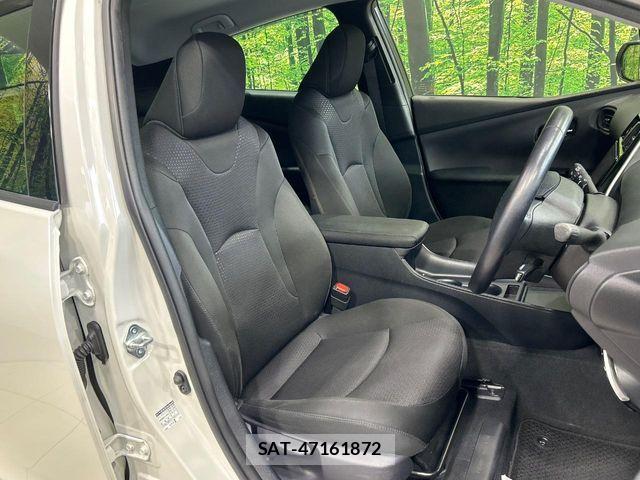 Toyota PRIUS 2019-03 8526647-10